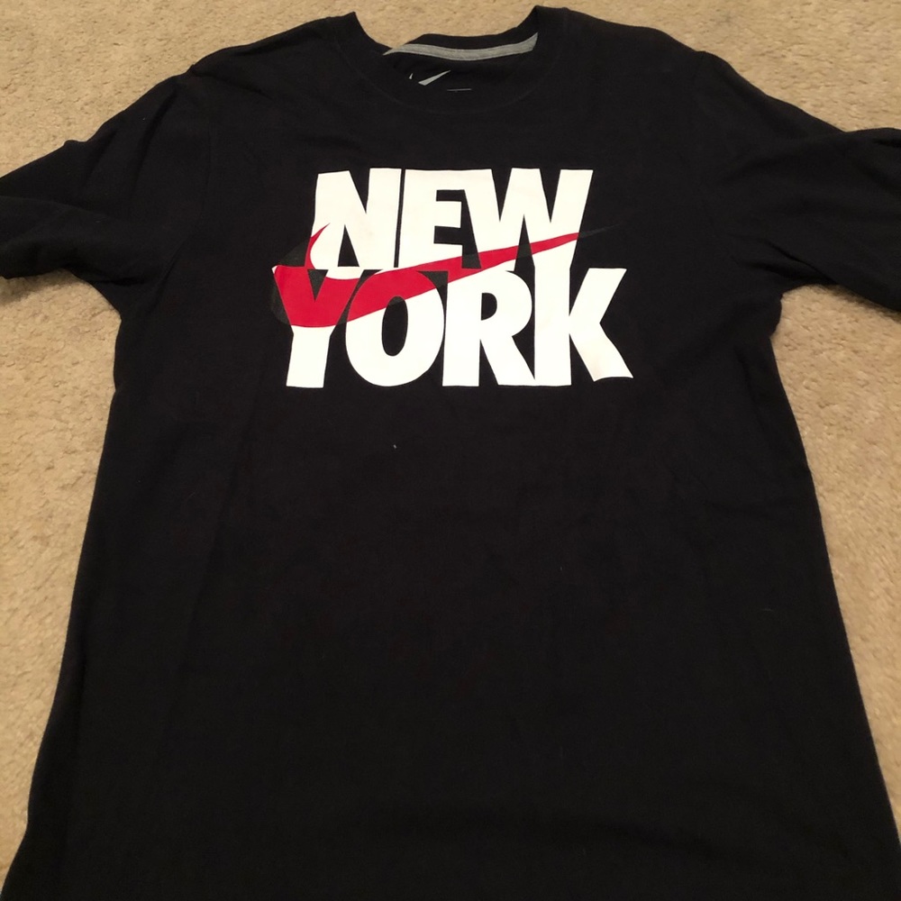 Men’s Nike Tshirt